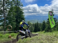 f8f7597d-f727-4ccf-8b9a-dbbdb4fc42fd